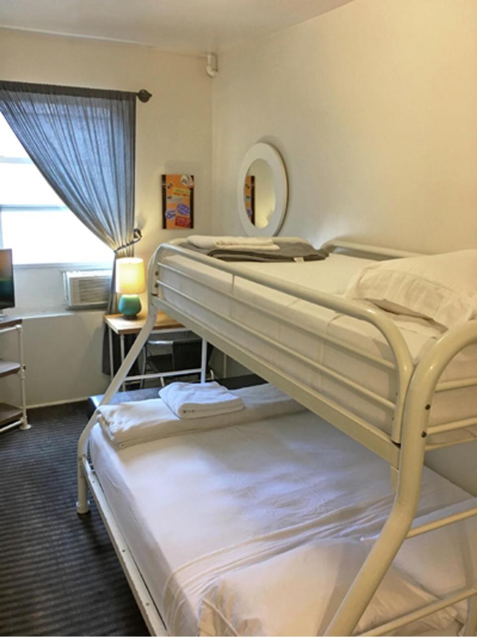 Double Room,764111464:JPEG